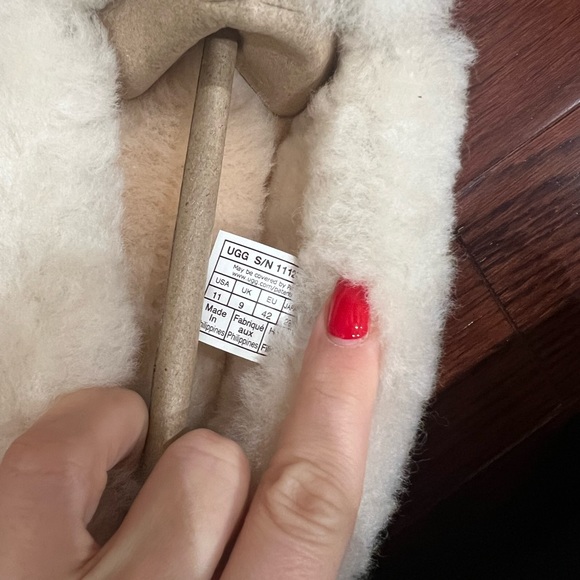 BNIB UGG Women Dakota Spill Seam Suede Shearling Lining Fur Chestnut Size 11 - Picture 13 of 15